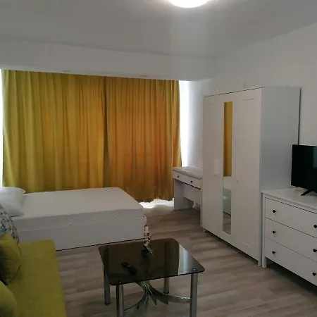 Apartment Apple -